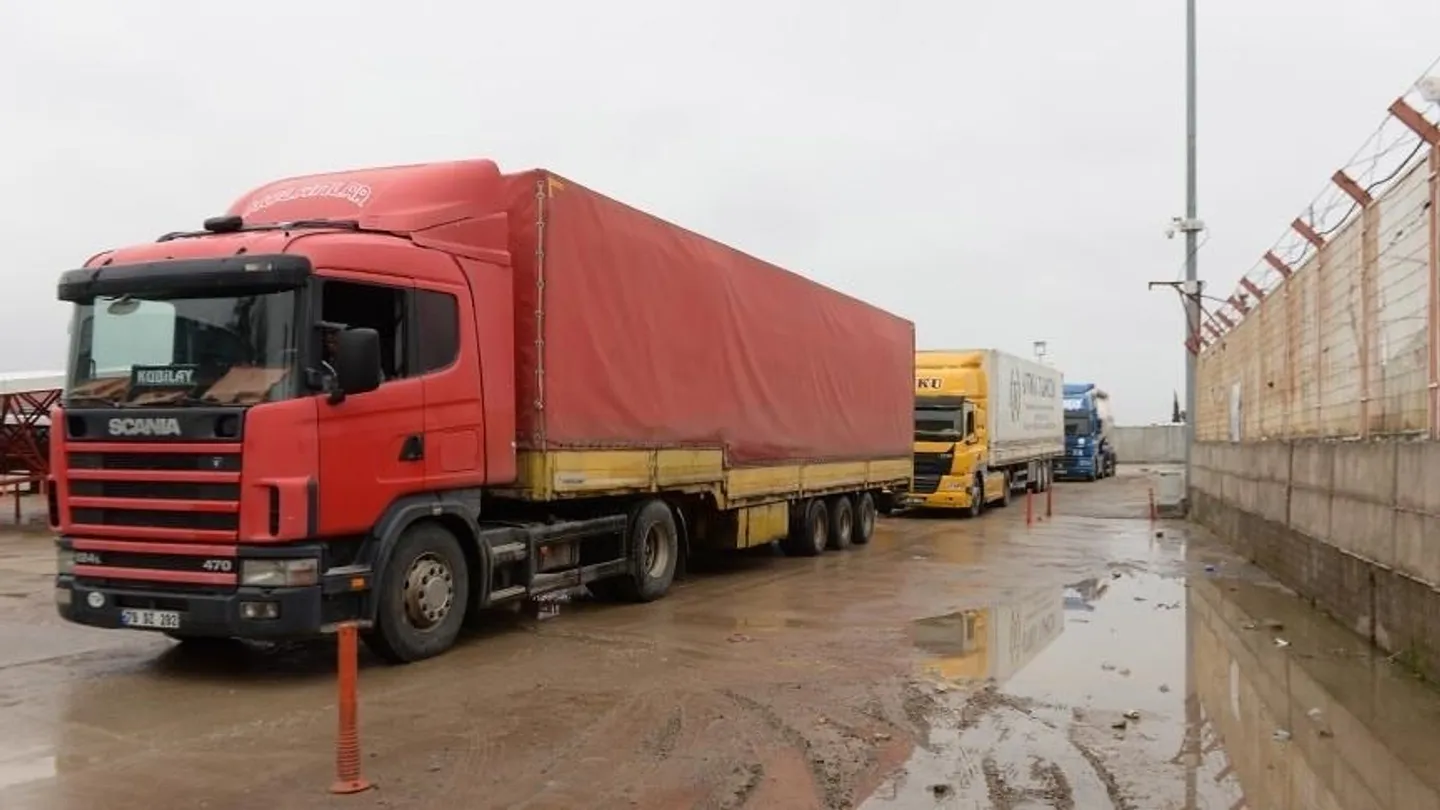 La Turquie et la Syrie signent un accord historique sur le transport terrestre direct